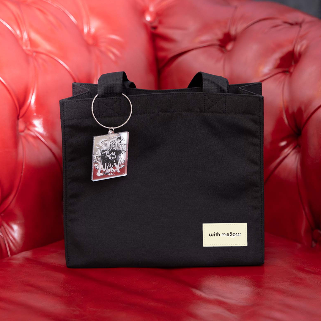 me-ya with mellow TOTE BAG