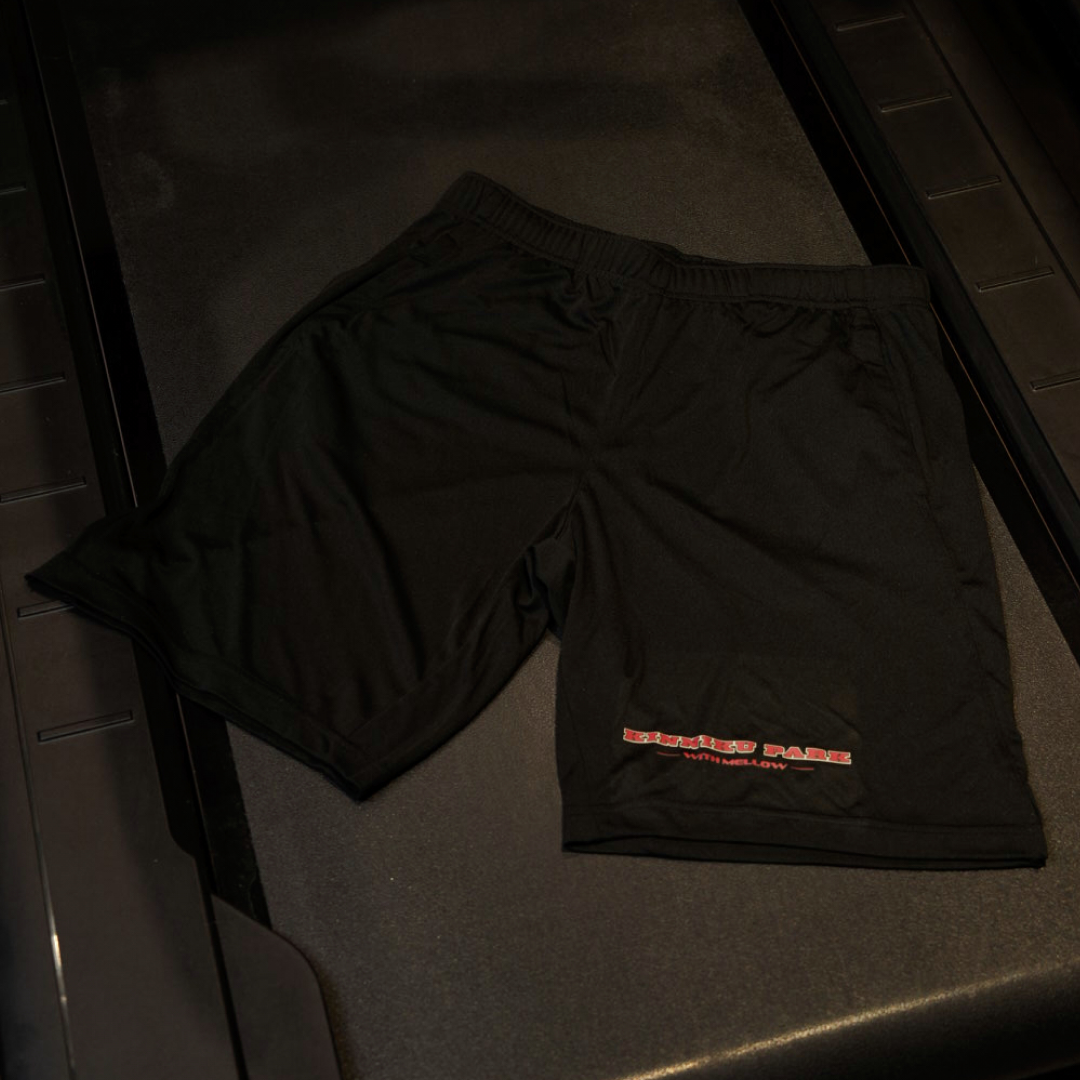 KINNIKU PARK with mellow HALF PANTS