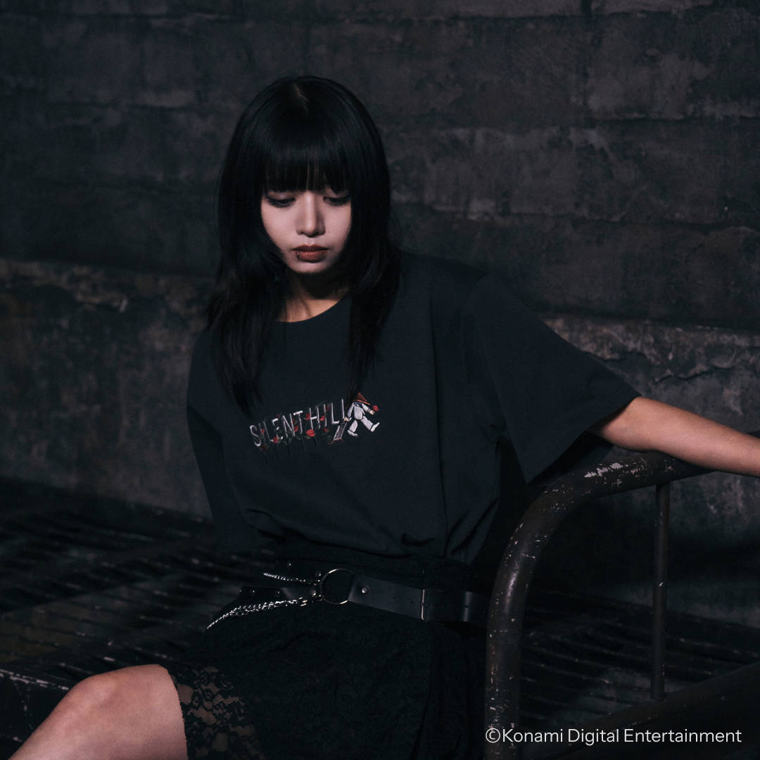 EIKO!GO!! × SILENT HILL RED PYRAMID EIKO T-SHIRT