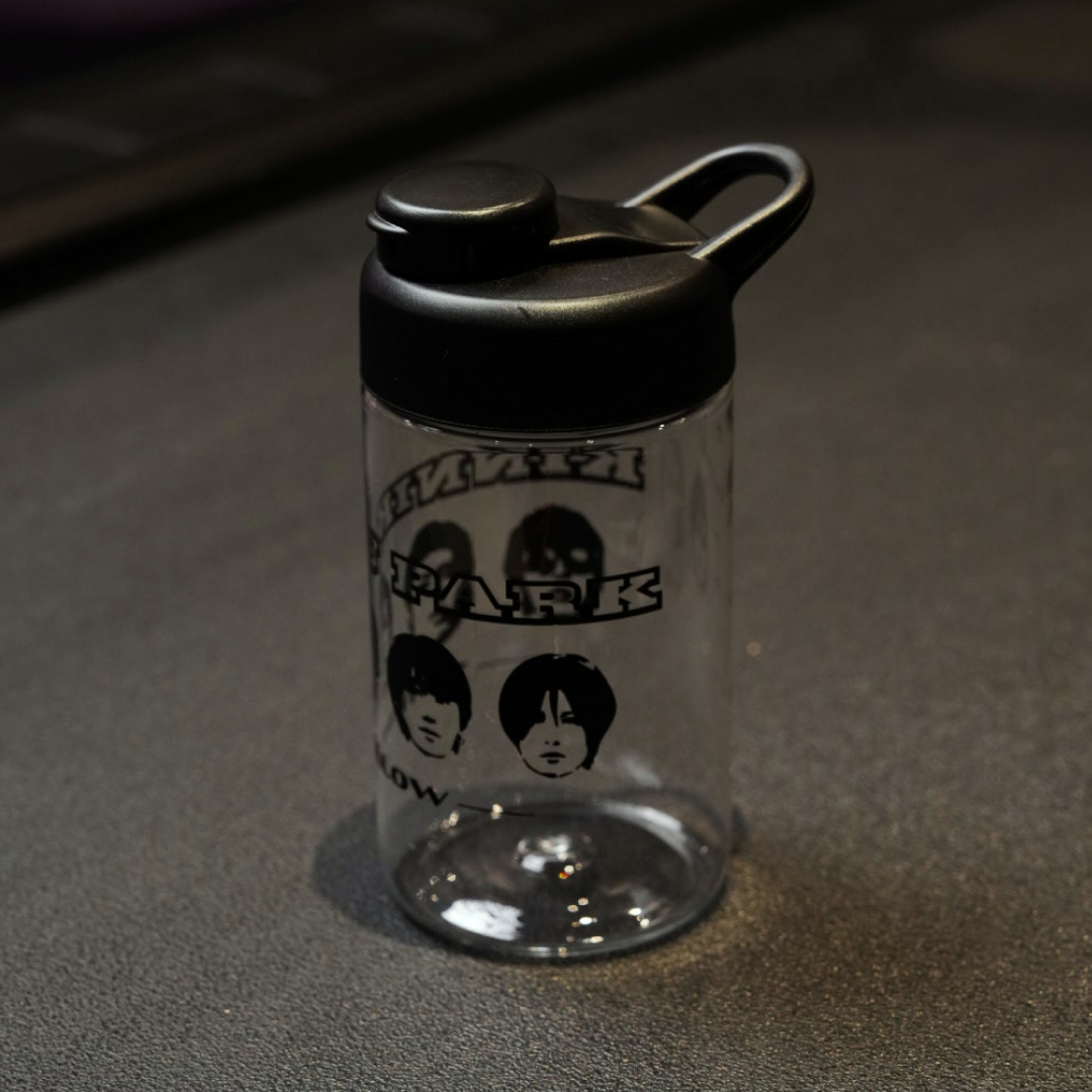 KINNIKU PARK with mellow SHAKER BOTTLE