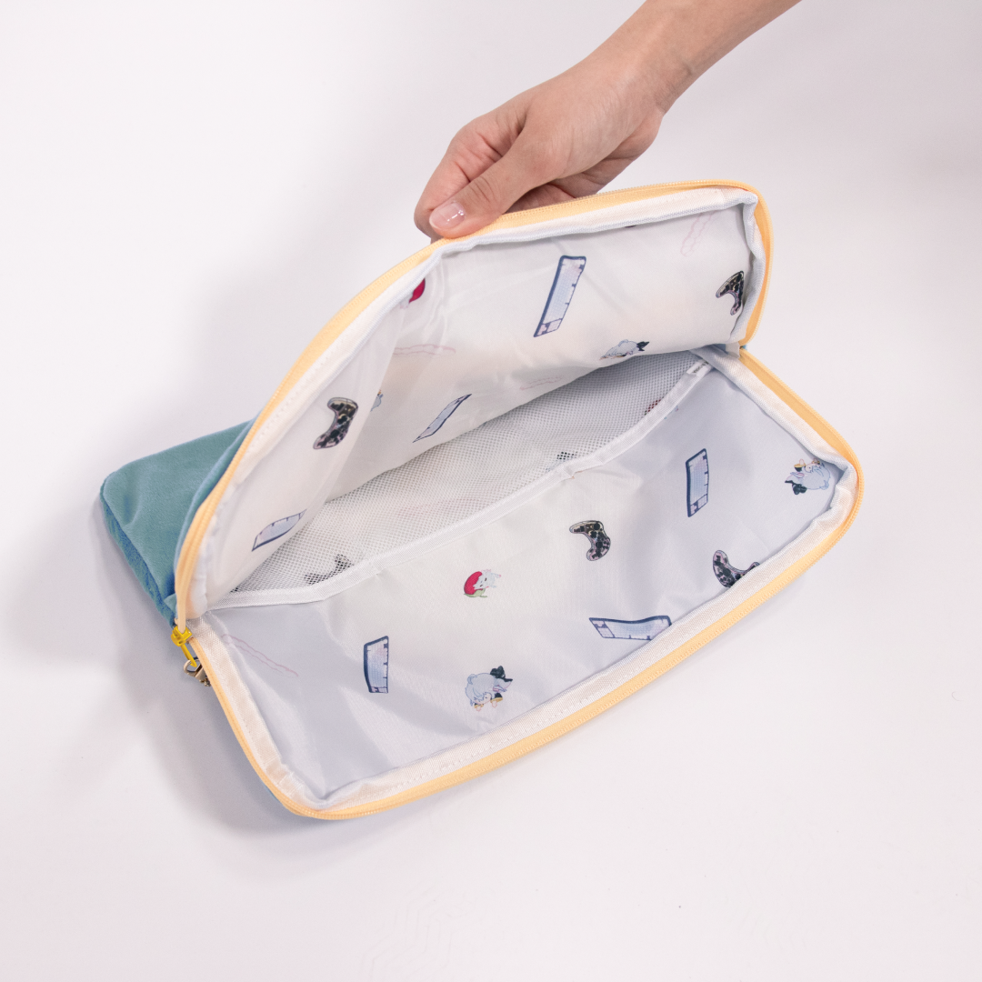 KAGURA NANA with mellow PC CASE