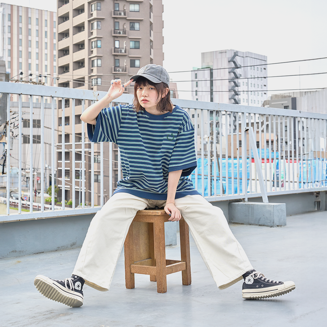 JASPER with mellow BORDER T-SHIRT / NAVY