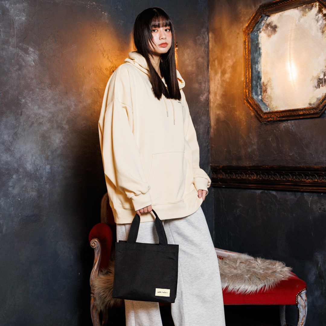 me-ya with mellow TOTE BAG