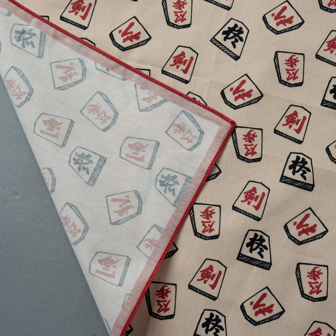 HIIRAGI TSURUGI with mellow SHOGI HANDKERCHIEF