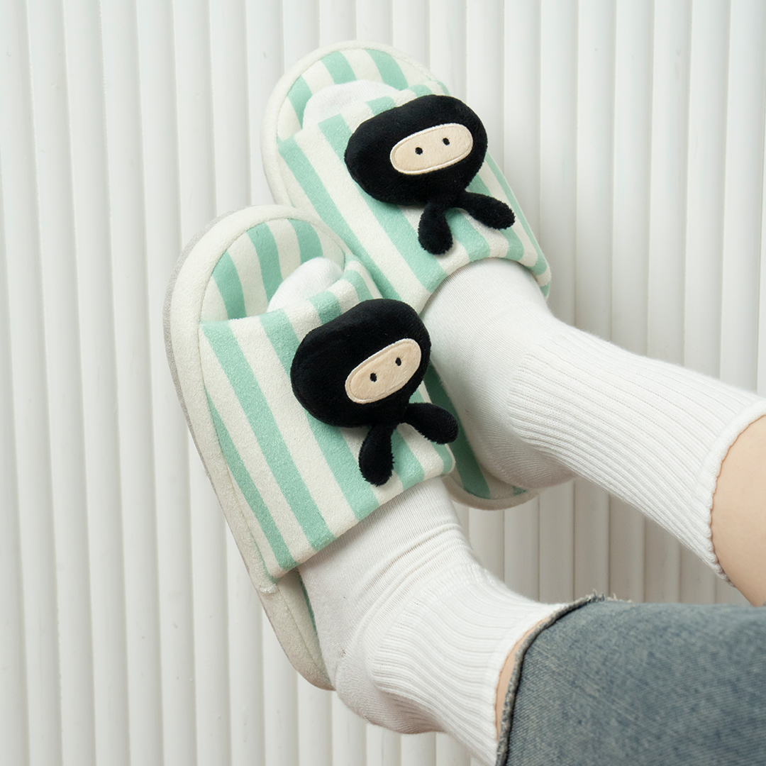 hira with mellow ROOM SHOES