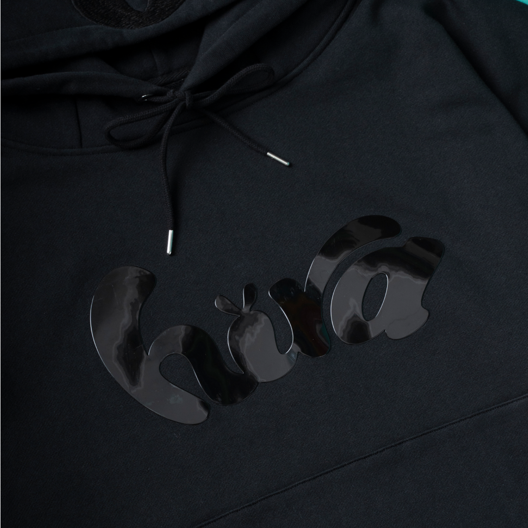 hira with mellow enamel print hoodie / Black