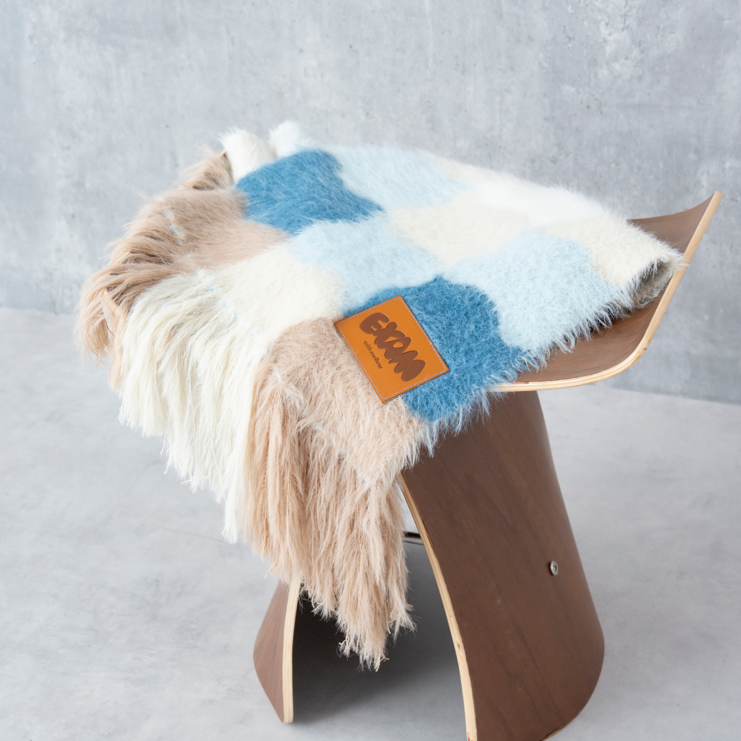 EXAM with mellow 2025 SHAGGY KNIT MUFFLER